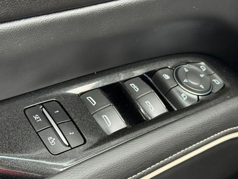 Used 2023 Cadillac Escalade Premium Luxury w/ Performance Package AWD/4WD image 27