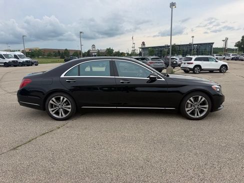 Used 2017 Mercedes-Benz S 550 4MATIC Sedan image 4