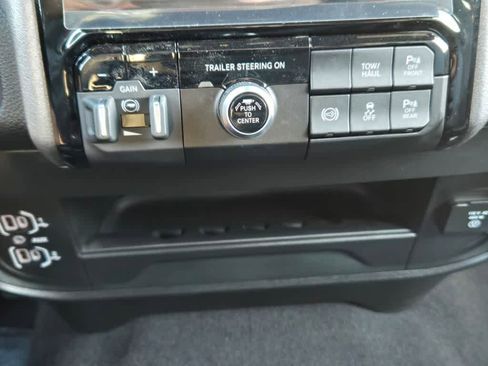 New 2026 RAM 2500 Tradesman AWD/4WD image 17