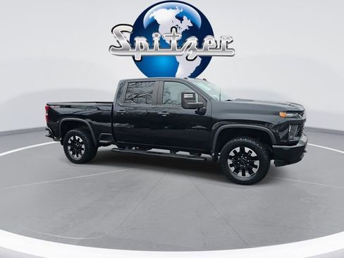 Used 2020 Chevrolet Silverado 2500 Custom image 2