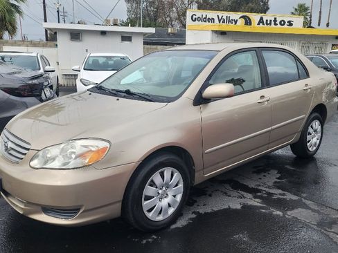 Used 2004 Toyota Corolla CE image 1