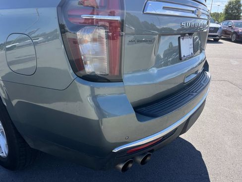 Used 2023 Chevrolet Suburban Premier AWD/4WD image 10