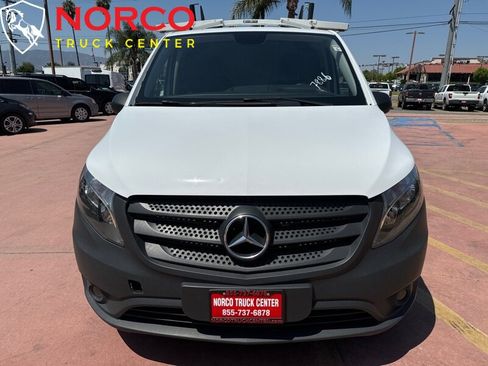 Used 2022 Mercedes-Benz Metris image 3