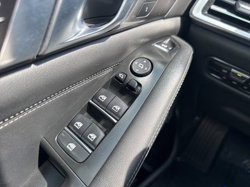 Used 2023 BMW X5 xDrive40i w/ Premium Package image 17