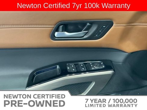 Used 2025 Nissan Pathfinder Platinum w/ Cargo Package AWD/4WD image 47