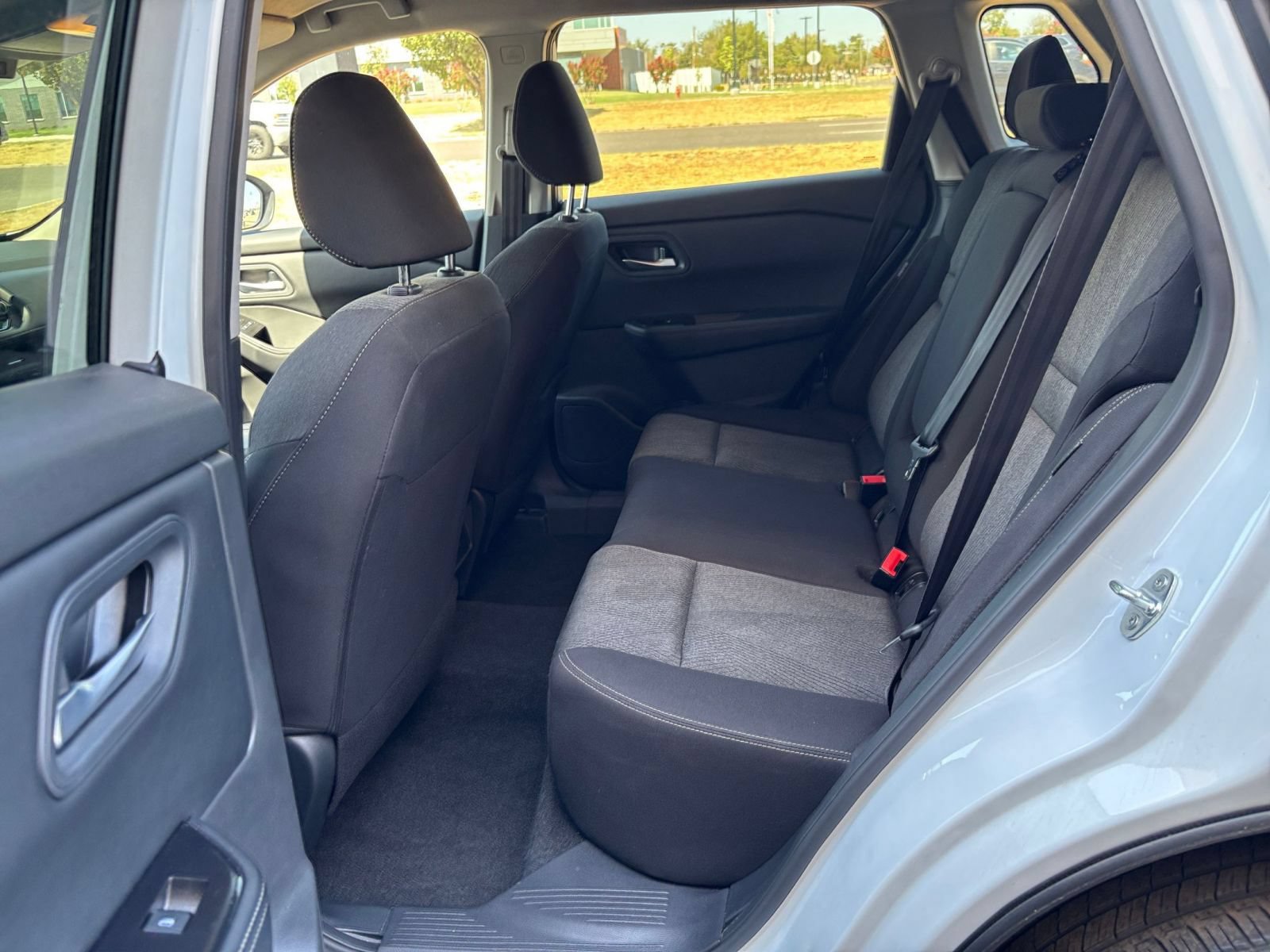 Used 2026 Nissan Rogue SV AWD/4WD image 27