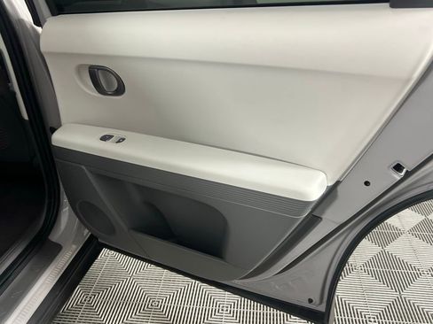 Used 2025 Hyundai Ioniq 5 SEL image 31