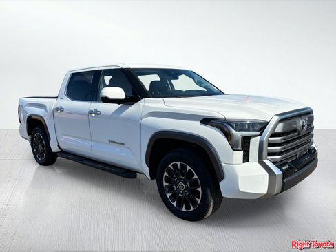 Used 2023 Toyota Tundra Limited AWD/4WD image 7