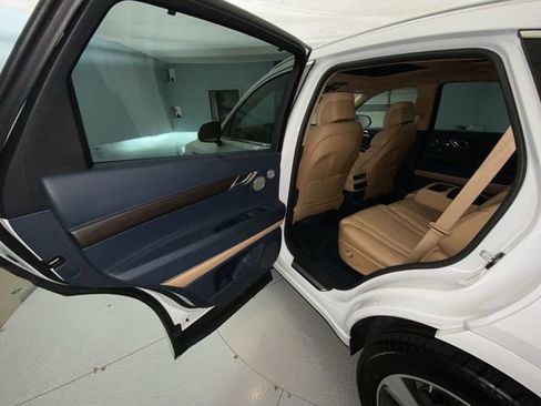 Used 2024 Genesis GV80 2.5T w/ Advanced Package AWD/4WD image 23