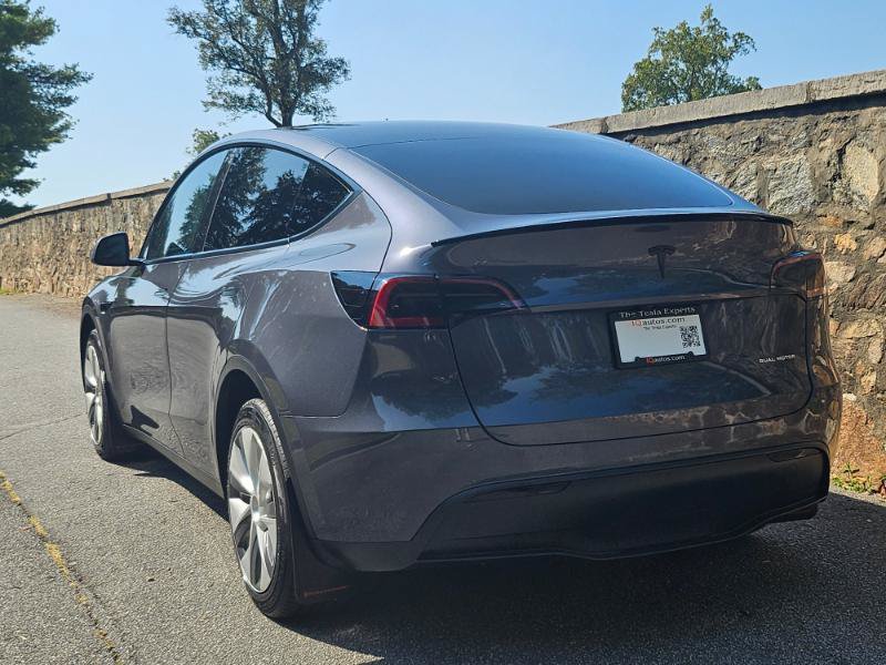 Used 2023 Tesla Model Y Long Range AWD/4WD image 13