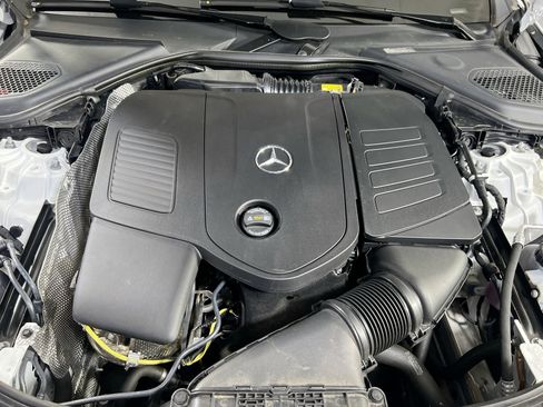 Used 2024 Mercedes-Benz E 350 4MATIC Sedan image 31