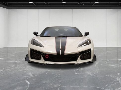 Used 2023 Chevrolet Corvette Z06 w/ Z07 Performance Package image 14