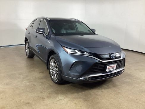 Used 2021 Toyota Venza Limited AWD/4WD image 4