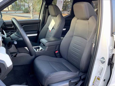 Used 2024 Toyota Tacoma TRD Sport image 7