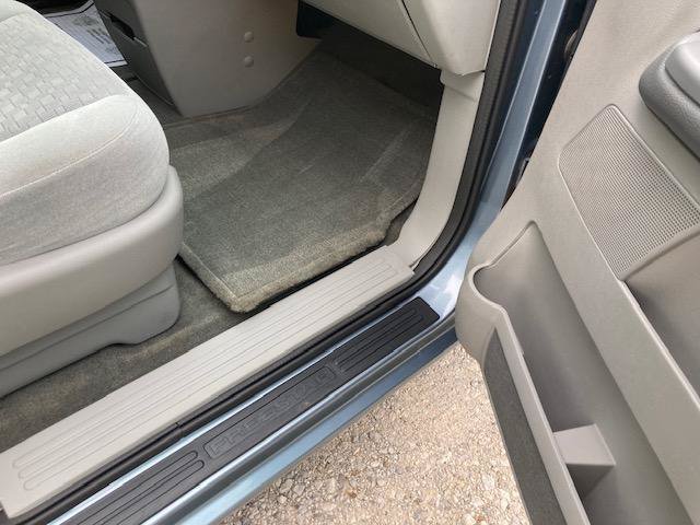 Used 2004 Ford Freestar SE FWD image 30