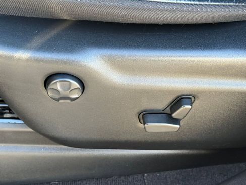 Used 2022 Jeep Grand Cherokee Limited w/ Trailer Tow Group IV image 14