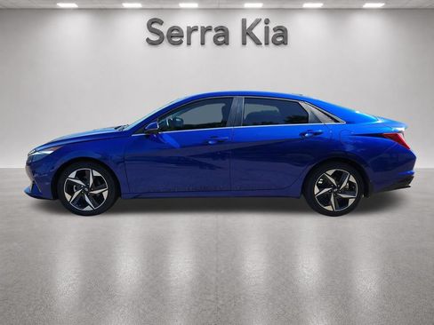 Used 2023 Hyundai Elantra Limited FWD image 2