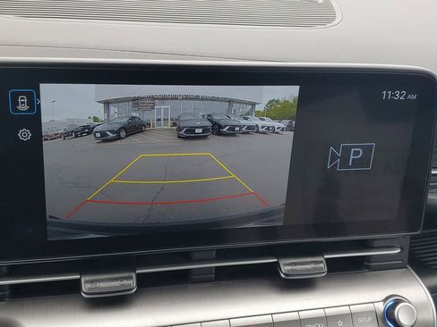 Used 2025 Hyundai Kona SE AWD/4WD image 23