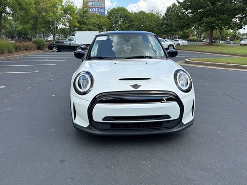 Used 2024 MINI Cooper SE FWD image 6