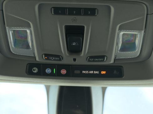 Used 2020 Chevrolet Silverado 1500 LT w/ All-Star Edition image 24