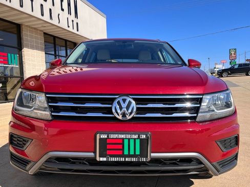 Used 2019 Volkswagen Tiguan SE w/ Panoramic Sunroof Package image 7