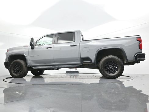 Used 2025 Chevrolet Silverado 2500 ZR2 w/ Technology Package AWD/4WD image 50