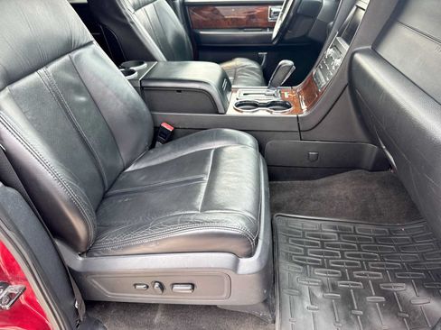 Used 2015 Lincoln Navigator 4WD image 22