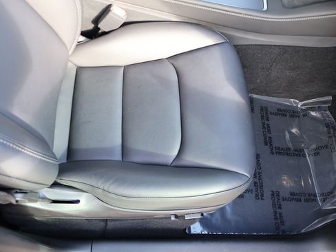 Used 2023 Tesla Model Y Long Range image 32