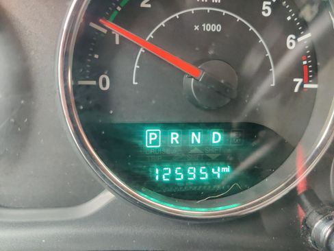 Used 2018 Jeep Wrangler Unlimited Sport S image 9