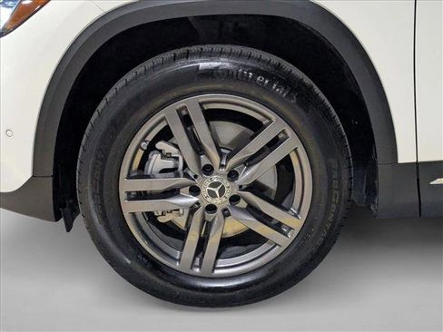 Certified 2025 Mercedes-Benz GLA 250 image 23