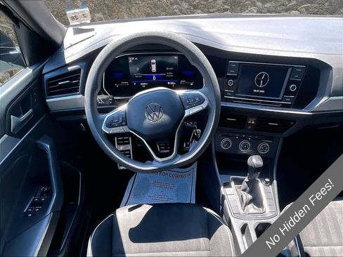 Used 2023 Volkswagen Jetta Sport FWD image 5
