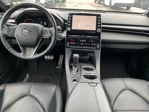 Used 2019 Toyota Avalon XSE image 15