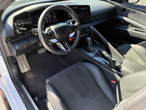 Used 2025 Hyundai Elantra N image 11