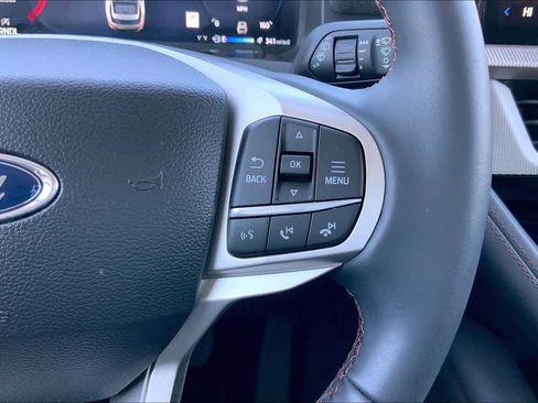 Certified 2025 Ford Explorer Active image 25