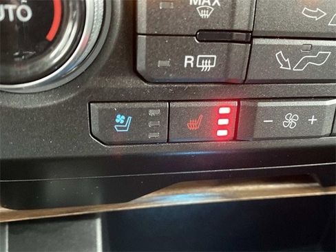 Certified 2019 Ford F150 Lariat w/ Equipment Group 502A Luxury image 63