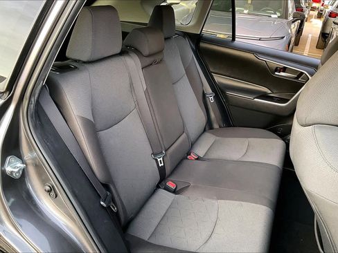 Used 2024 Toyota RAV4 XLE image 18