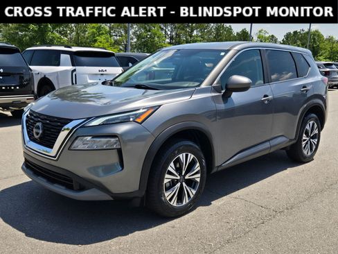 Used 2023 Nissan Rogue SV AWD/4WD image 3