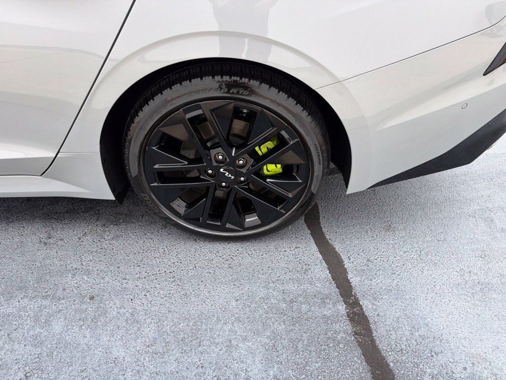 Used 2025 Kia K5 GT w/ GT1 Package FWD image 15