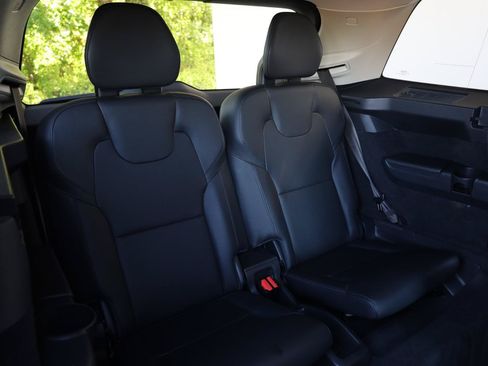 Used 2021 Volvo XC90 T6 Momentum w/ Protection Package Premier AWD/4WD image 31