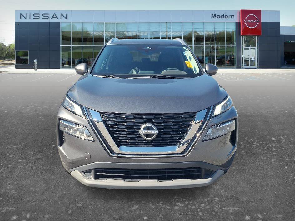 Certified 2022 Nissan Rogue SV w/ SV Premium Package FWD image 2