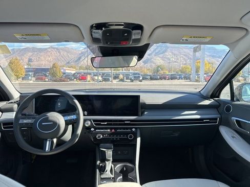 Used 2025 Hyundai Sonata SE image 20