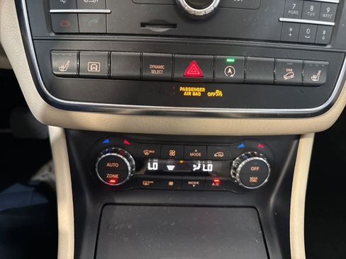Used 2016 Mercedes-Benz GLA 250 4MATIC image 29