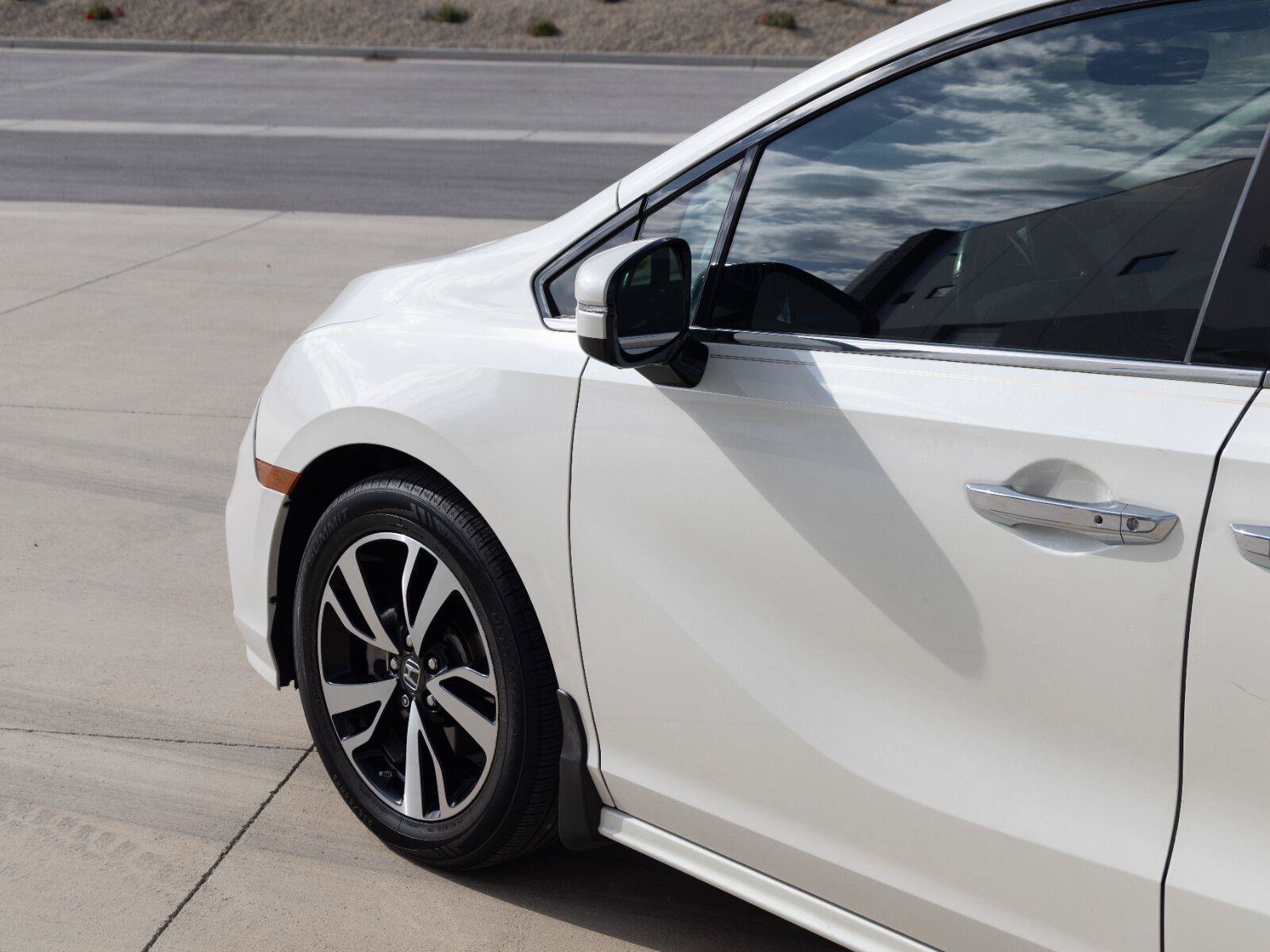 Used 2019 Honda Odyssey Elite image 11