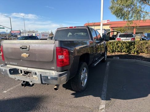 Used 2011 Chevrolet Silverado 2500 LTZ w/ LTZ Plus Package image 12