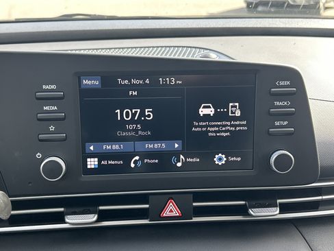 New 2026 Hyundai Elantra SE image 23