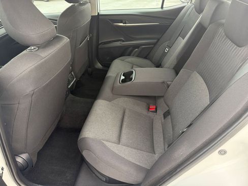 Used 2025 Toyota Camry LE image 23