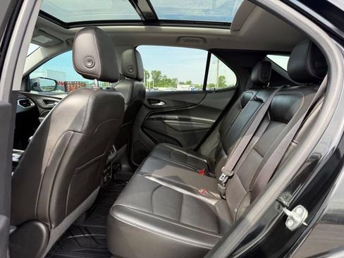 Used 2018 Chevrolet Equinox Premier FWD image 10