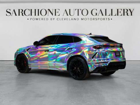 Used 2021 Lamborghini Urus AWD/4WD image 2