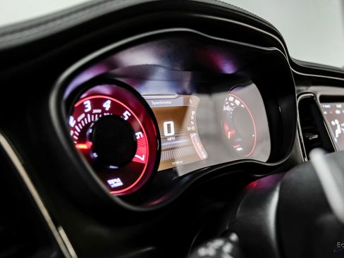 Used 2022 Dodge Challenger SRT Hellcat RWD image 44