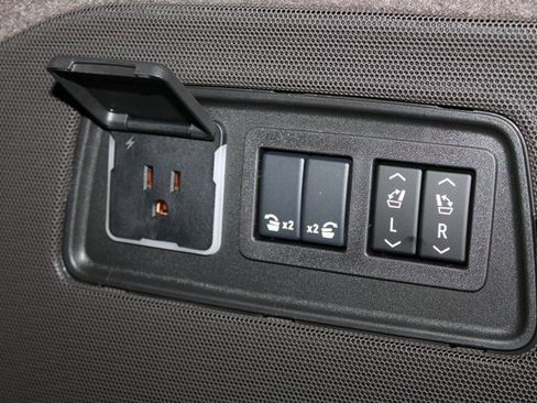 New 2026 Cadillac Escalade ESV Luxury w/ Touring Package image 33